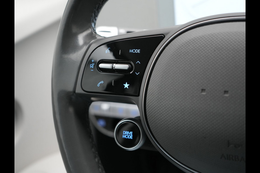 Hyundai IONIQ 5 Connect 58 kWh 170pk Dealer O.H. | Adaptive Cruise | Camera | Stoelen & Stuur Verwarmd | Apple Carplay | Navigatie | Virtual | Blis | DAB |