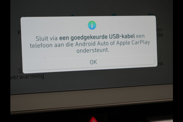 Hyundai IONIQ 5 Connect 58 kWh 170pk Dealer O.H. | Adaptive Cruise | Camera | Stoelen & Stuur Verwarmd | Apple Carplay | Navigatie | Virtual | Blis | DAB |