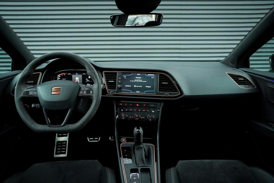 Seat León ST 2.0 TSI 4DRIVE CUPRA R Ultimate Edition / Pano / Carplay