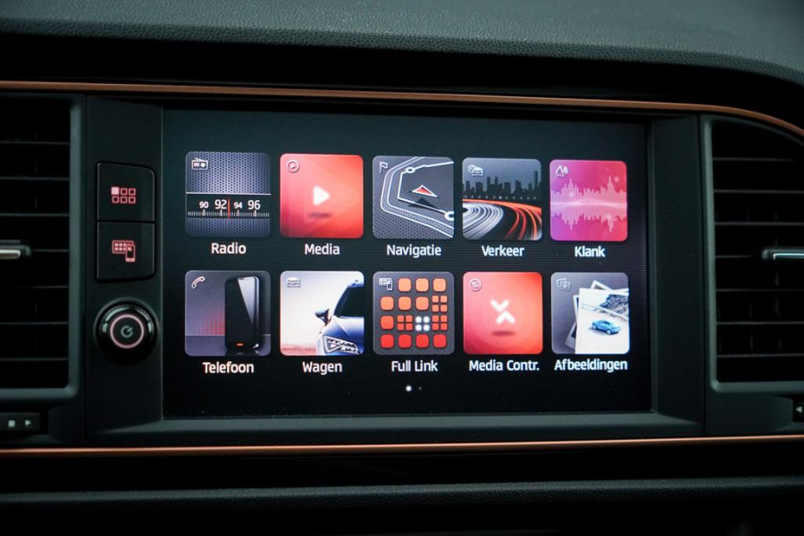 Seat León ST 2.0 TSI 4DRIVE CUPRA R Ultimate Edition / Pano / Carplay