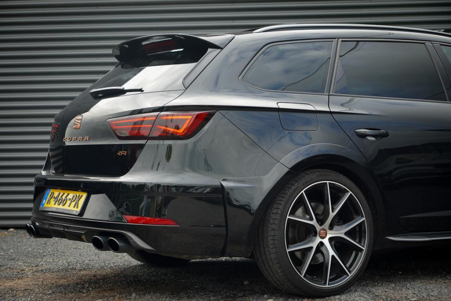 Seat León ST 2.0 TSI 4DRIVE CUPRA R Ultimate Edition / Pano / Carplay