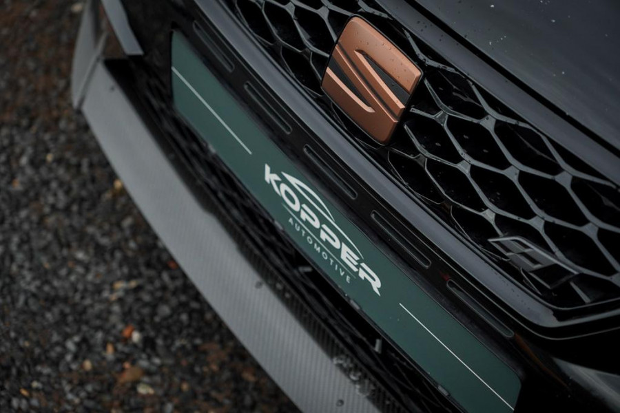 Seat León ST 2.0 TSI 4DRIVE CUPRA R Ultimate Edition / Pano / Carplay