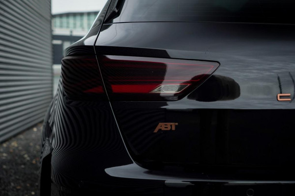 Seat León ST 2.0 TSI 4DRIVE CUPRA R Ultimate Edition / Pano / Carplay