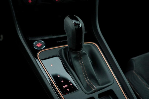 Seat León ST 2.0 TSI 4DRIVE CUPRA R Ultimate Edition / Pano / Carplay