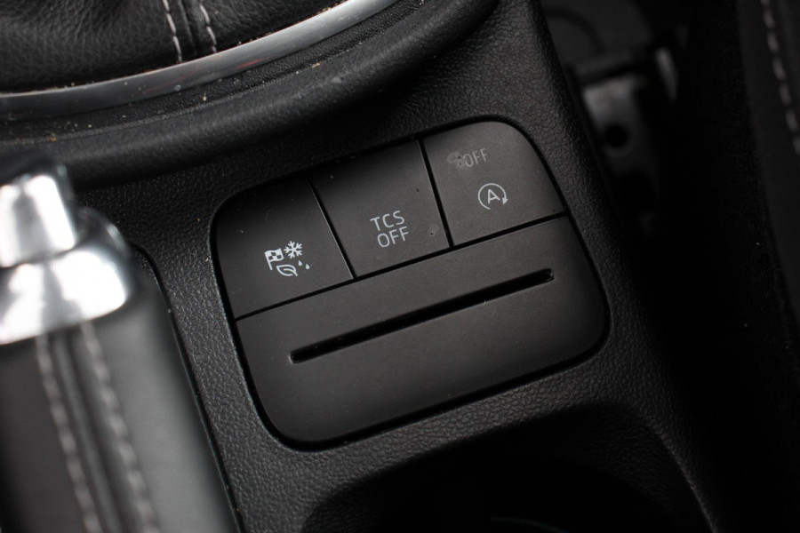 Ford Puma 1.0 EcoBoost 125pk MHEV Titanium | Navigatie | Apple Carplay/Android Auto | Climate Control | Led | Parkeer sensoren | Stoel en stuurverwarming