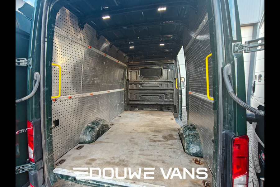 Volkswagen Crafter 2.0 177PK 4Motion Airco Trekhaak MARGE Stoelverw. 4x4 / Ideale Camperbus