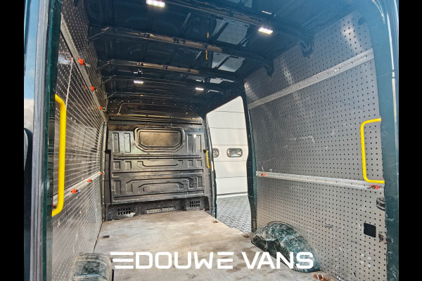 Volkswagen Crafter 2.0 177PK 4Motion Airco Trekhaak MARGE Stoelverw. 4x4 / Ideale Camperbus