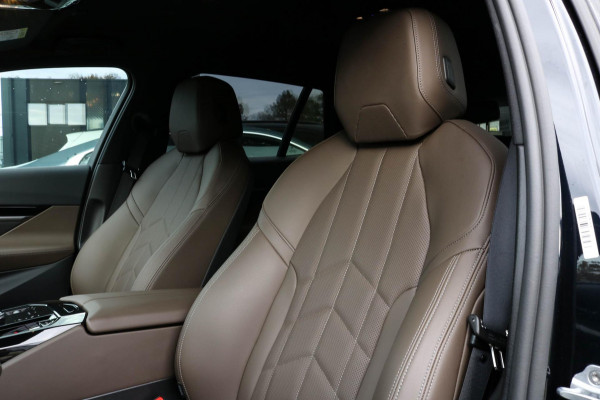 BMW 5 Serie Touring 520i - M-SPORT - HARMAN KARDON - TREKHAAK