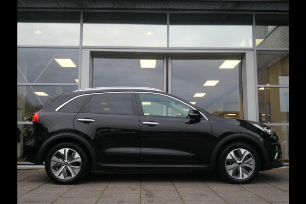 Kia e-Niro DynamicPlusLine 64 kWh | Trekhaak | Cruise | Clima | Camera | Carplay | Keyless | Navi | Stoel-stuurverwarming |
