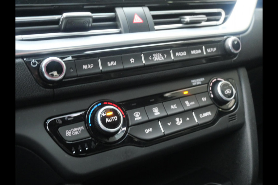 Kia e-Niro DynamicPlusLine 64 kWh | Trekhaak | Cruise | Clima | Camera | Carplay | Keyless | Navi | Stoel-stuurverwarming |