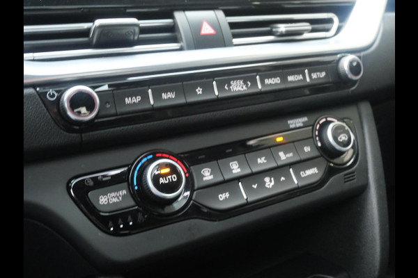 Kia e-Niro DynamicPlusLine 64 kWh | Trekhaak | Cruise | Clima | Camera | Carplay | Keyless | Navi | Stoel-stuurverwarming |