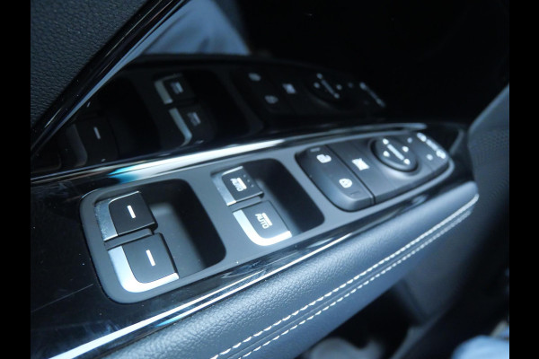 Kia e-Niro DynamicPlusLine 64 kWh | Trekhaak | Cruise | Clima | Camera | Carplay | Keyless | Navi | Stoel-stuurverwarming |