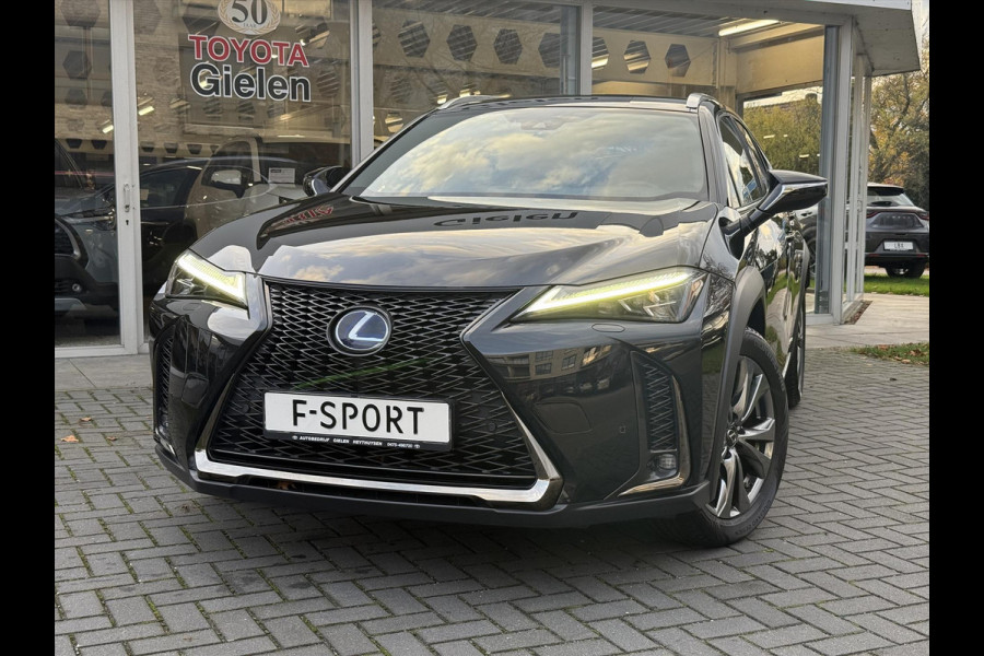 Lexus UX 250h F Sport Line | Trekhaak, Head up display, Parkeersensoren, 18 inch, Elektrische bedienbare stoel, Stoel + Stuurverwarming