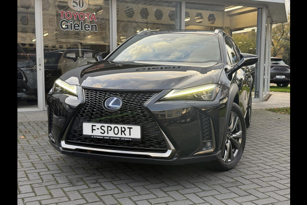 Lexus UX 250h F Sport Line | Trekhaak, Head up display, Parkeersensoren, 18 inch, Elektrische bedienbare stoel, Stoel + Stuurverwarming