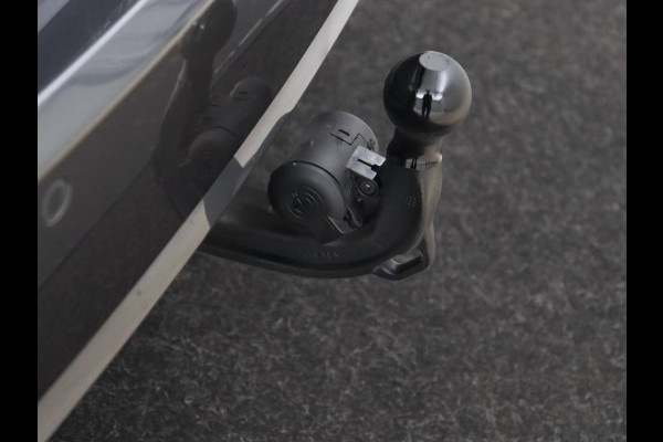 BMW 3-serie 320e M Sport | Adaptive cruise | Leder | Trekhaak | Stoelverwarming | 360 Camera | Laserlicht | Carplay | Sfeerverlichting | Live Cockpit | Keyless | Sportstoelen | DAB | Navigatie | PHEV | Plug In