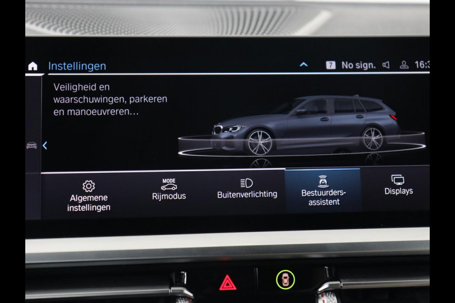 BMW 3-serie 320e M Sport | Adaptive cruise | Leder | Trekhaak | Stoelverwarming | 360 Camera | Laserlicht | Carplay | Sfeerverlichting | Live Cockpit | Keyless | Sportstoelen | DAB | Navigatie | PHEV | Plug In