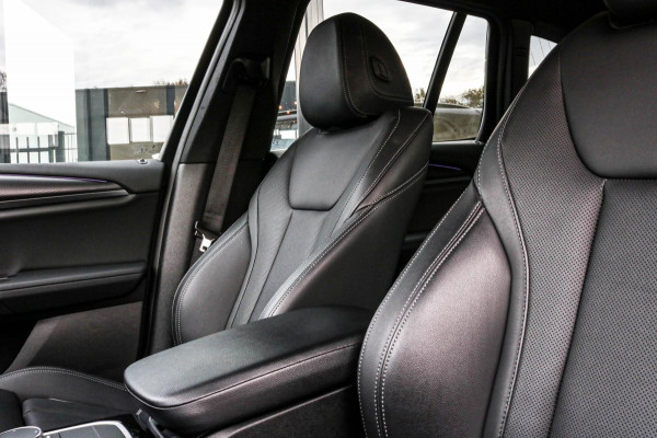 BMW X3 XDrive30e M-SPORT - TREKHAAK - CAMERA - NIEUW MODEL - 30e - M-PAKKET