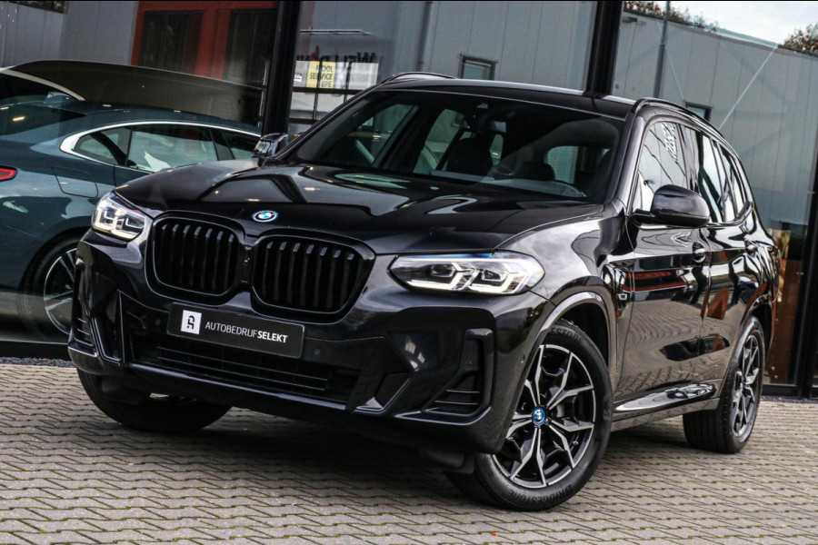 BMW X3 XDrive30e M-SPORT - TREKHAAK - CAMERA - NIEUW MODEL - 30e - M-PAKKET