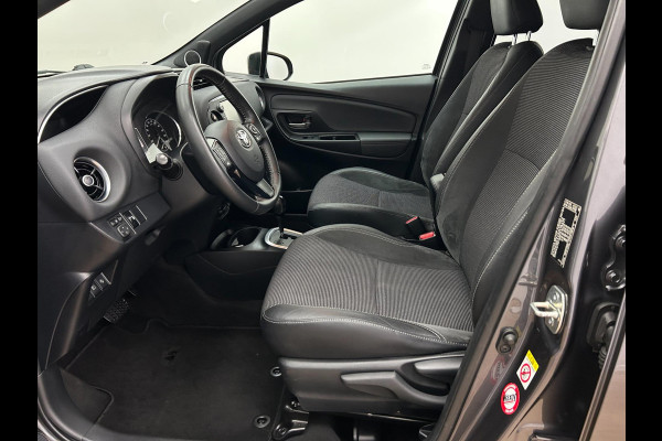 Toyota Yaris Occasion 1.5 Hybrid Premium | Airco | Grijs | Tweedehands Toyota Yaris | Cruisecontrol | Panoramadak