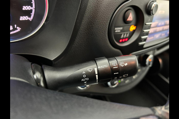 Toyota Yaris Occasion 1.5 Hybrid Premium | Airco | Grijs | Tweedehands Toyota Yaris | Cruisecontrol | Panoramadak