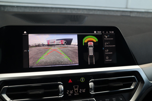 BMW 3 Serie Touring M-Sport SOH 93% / Hifi / Stoelverwarming / 18inch / Sportstoelen /