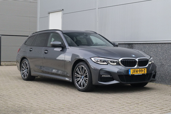 BMW 3 Serie Touring M-Sport SOH 93% / Hifi / Stoelverwarming / 18inch / Sportstoelen /