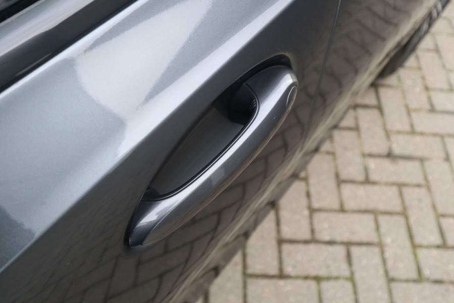 BMW 3 Serie Touring M-Sport SOH 93% / Hifi / Stoelverwarming / 18inch / Sportstoelen /