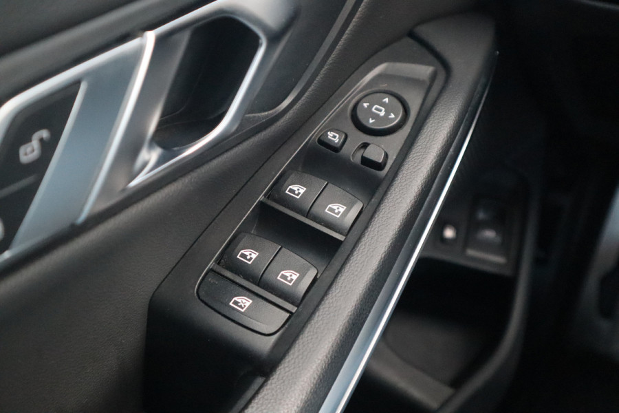 BMW 3 Serie Touring M-Sport SOH 93% / Hifi / Stoelverwarming / 18inch / Sportstoelen /