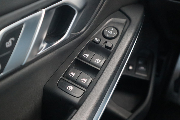 BMW 3 Serie Touring M-Sport SOH 93% / Hifi / Stoelverwarming / 18inch / Sportstoelen /