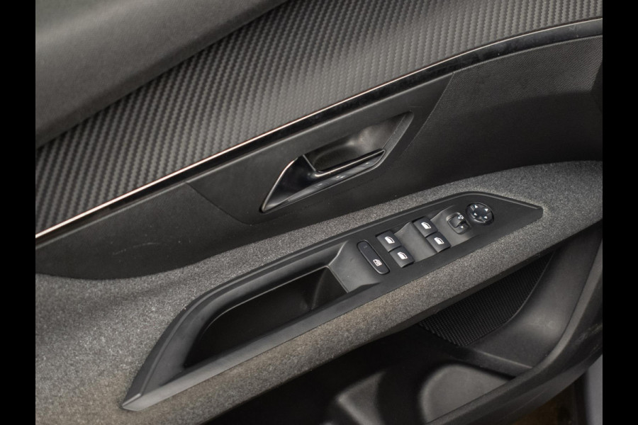 Peugeot 5008 1.2 PureTech Active Sport (APPLE CARPLAY,NAVI,CRUISE,LED,LANE ASSIST,DAB,SPORTSTOELEN,NIEUWE APK,NETTE STAAT)
