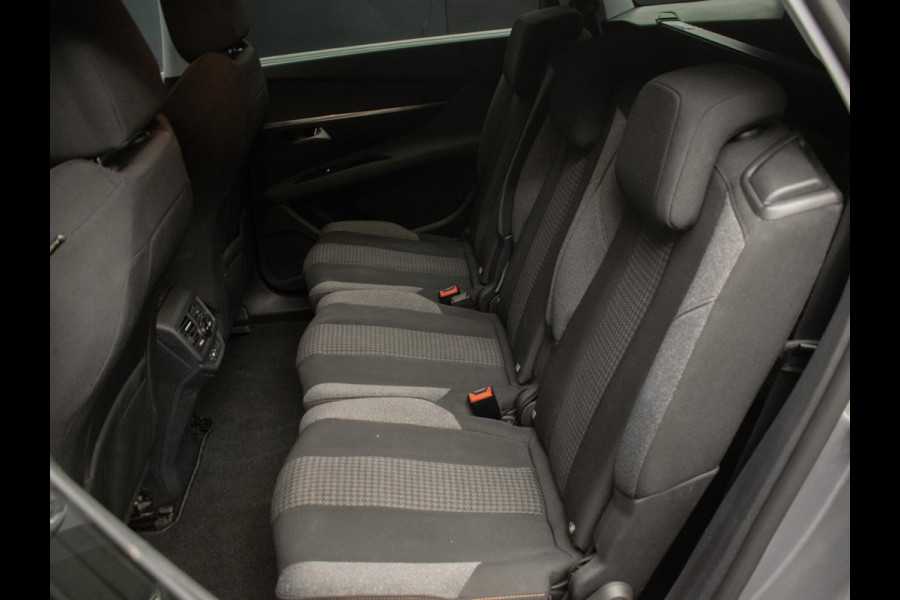 Peugeot 5008 1.2 PureTech Active Sport (APPLE CARPLAY,NAVI,CRUISE,LED,LANE ASSIST,DAB,SPORTSTOELEN,NIEUWE APK,NETTE STAAT)