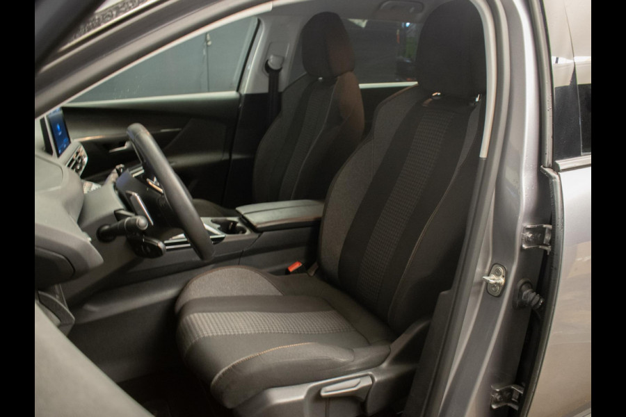 Peugeot 5008 1.2 PureTech Active Sport (APPLE CARPLAY,NAVI,CRUISE,LED,LANE ASSIST,DAB,SPORTSTOELEN,NIEUWE APK,NETTE STAAT)