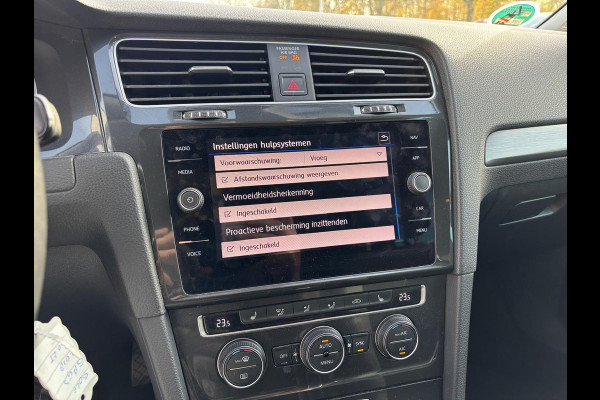 Volkswagen Golf 1.0 TSI Comfortline Business