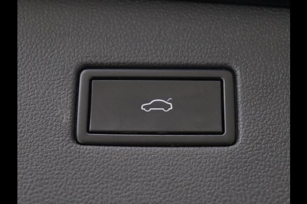 Volkswagen Tiguan Allspace 1.5 TSI R Line | Trekhaak | Camera | Full LED | Adaptive cruise | Virtual Cockpit | Park Assist | Carplay | Navigatie | Keyless | Climate control | 19'' lichtmetalen velgen