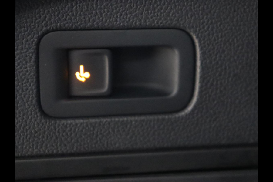 Volkswagen Tiguan Allspace 1.5 TSI R Line | Trekhaak | Camera | Full LED | Adaptive cruise | Virtual Cockpit | Park Assist | Carplay | Navigatie | Keyless | Climate control | 19'' lichtmetalen velgen