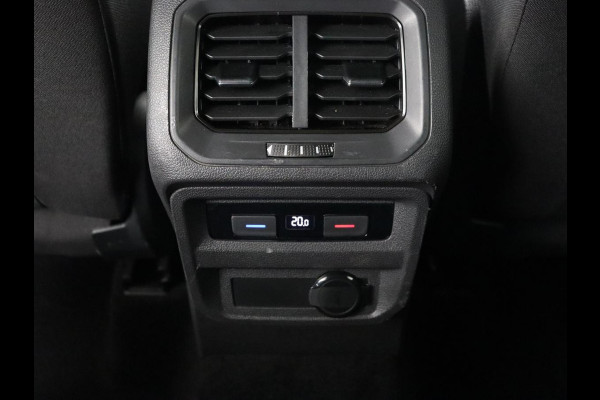 Volkswagen Tiguan Allspace 1.5 TSI R Line | Trekhaak | Camera | Full LED | Adaptive cruise | Virtual Cockpit | Park Assist | Carplay | Navigatie | Keyless | Climate control | 19'' lichtmetalen velgen