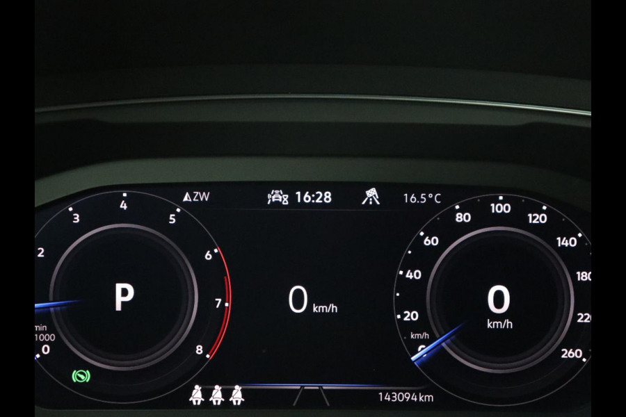 Volkswagen Tiguan Allspace 1.5 TSI R Line | Trekhaak | Camera | Full LED | Adaptive cruise | Virtual Cockpit | Park Assist | Carplay | Navigatie | Keyless | Climate control | 19'' lichtmetalen velgen