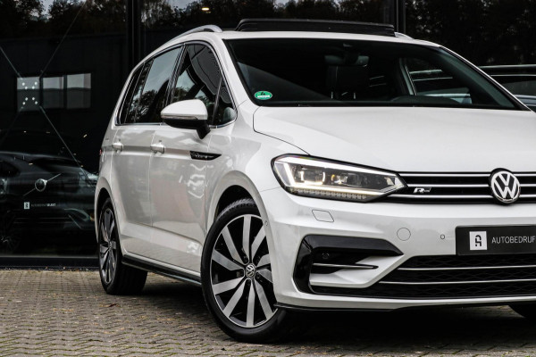 Volkswagen Touran 1.8 TSI R-LINE - PANO - TREKHAAK - CARPLAY - ACC - CAMERA - VOL!!