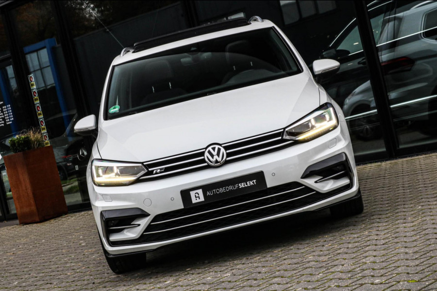 Volkswagen Touran 1.8 TSI R-LINE - PANO - TREKHAAK - CARPLAY - ACC - CAMERA - VOL!!
