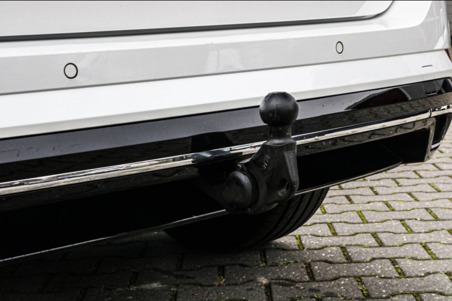 Volkswagen Touran 1.8 TSI R-LINE - PANO - TREKHAAK - CARPLAY - ACC - CAMERA - VOL!!