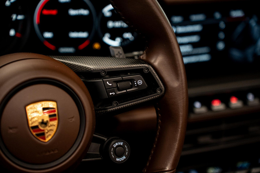 Porsche 911 Cabrio 3.0 Carrera GTS *Sport-Chrono / Sport-Design / BOSE / Stoelventilatie / Carbon*