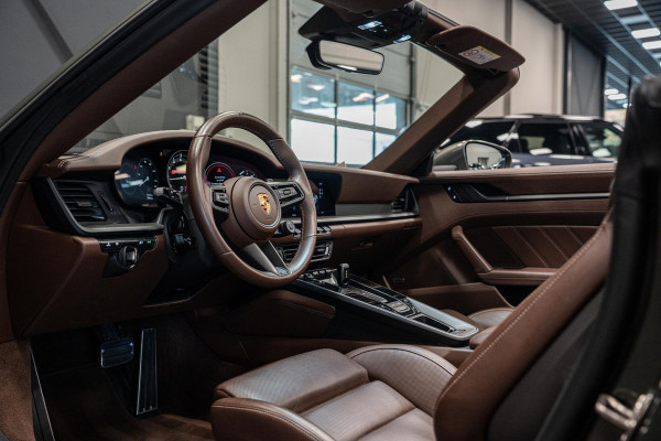 Porsche 911 Cabrio 3.0 Carrera GTS *Sport-Chrono / Sport-Design / BOSE / Stoelventilatie / Carbon*