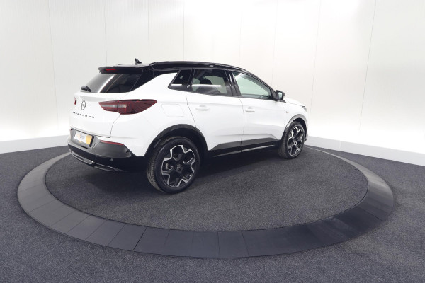 Opel Grandland Turbo 130 AT8 Ultimate | Camera | Adaptieve Cruise Control | Pack Winter | Elektronische Kofferklep