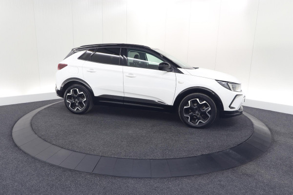 Opel Grandland Turbo 130 AT8 Ultimate | Camera | Adaptieve Cruise Control | Pack Winter | Elektronische Kofferklep