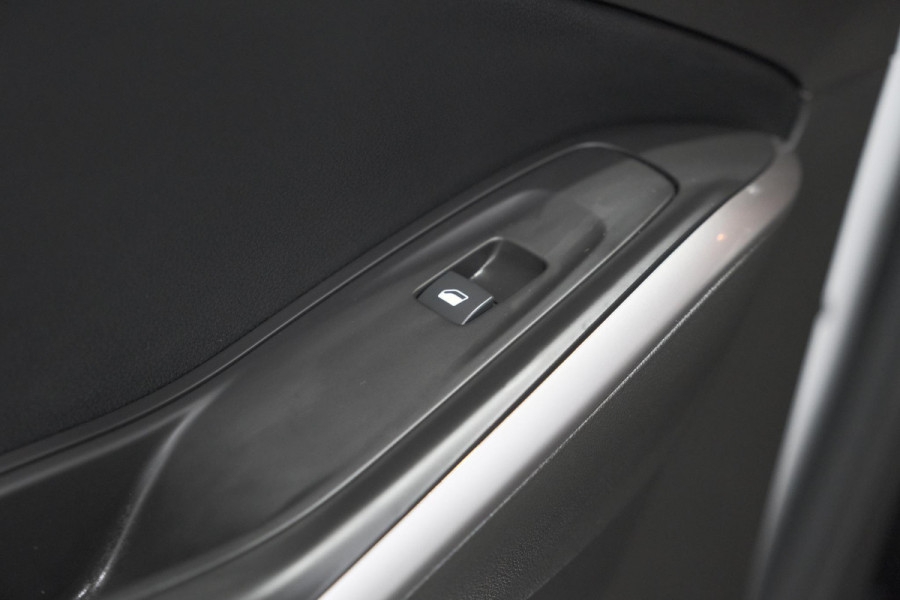 Opel Grandland Turbo 130 AT8 Ultimate | Camera | Adaptieve Cruise Control | Pack Winter | Elektronische Kofferklep