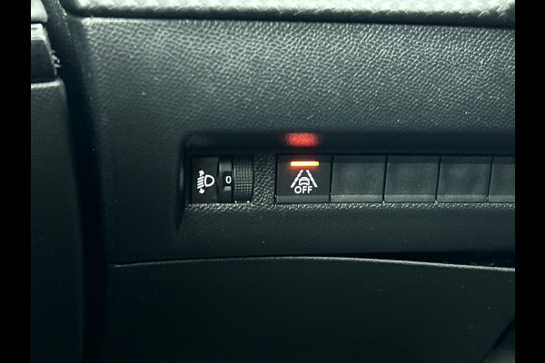 Peugeot 2008 1.2 PureTech Blue Lease Allure Airco ECC Navi Cruise Control PDC VA + Camera Full LED 17" LM Velgen Stoelverwarming