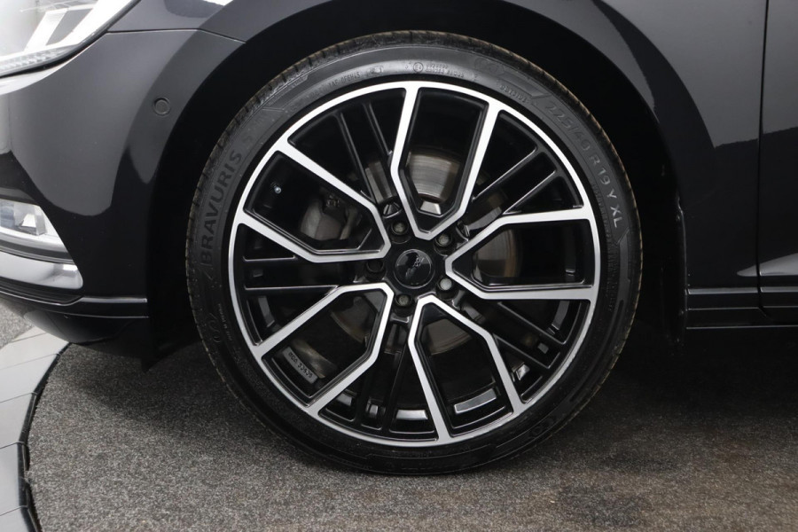 Volkswagen Passat Variant 1.4 TSI Connected Series|19"|Trekhaak|Camera