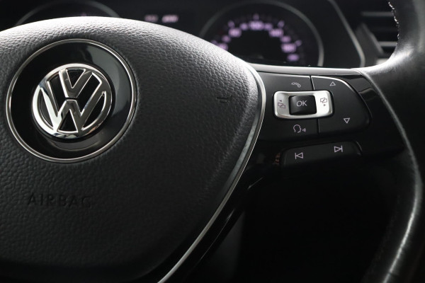 Volkswagen Passat Variant 1.4 TSI Connected Series|19"|Trekhaak|Camera