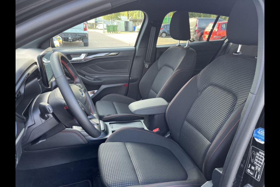 Ford FOCUS Wagon 1.0 EBH ST Line X 155PK AUTOMAAT! TREKHAAK! DRIVERPACK! WINTERPA
