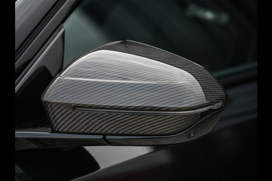 BMW 5 Serie Touring 550e XDRIVE | M-SPORT PRO | SHADOW LINE | M-SPORT SEATS | ALCANTARA HEMEL | CARBON PACKAGE | PANORAMADAK | ICONIC GRILL